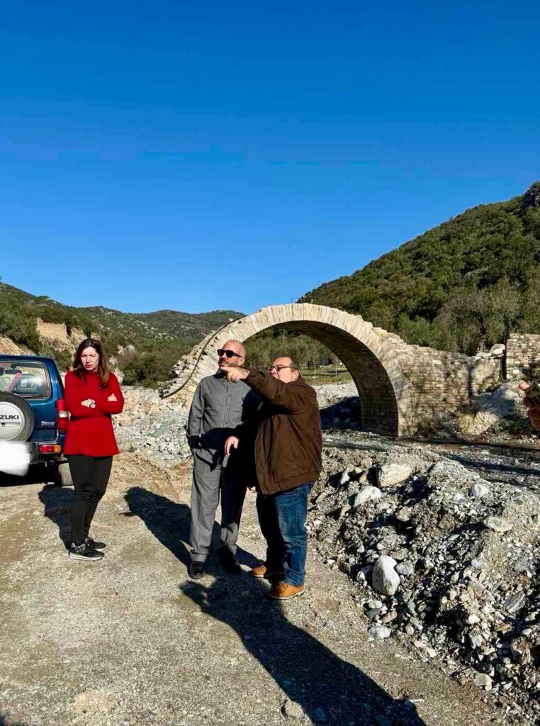 Αυτοψία Μεϊκόπουλου στο Φυτόκο:«Σε κακή κατάσταση ο οικισμός αναμένει τα έργα αποκατάστασης»